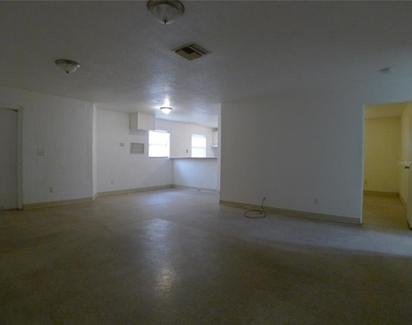 3420 N 55th Street - Photo Thumbnail 3