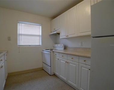 3420 N 55th Street - Photo Thumbnail 4