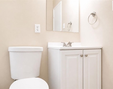 821 14th Avenue Nw - Photo Thumbnail 8