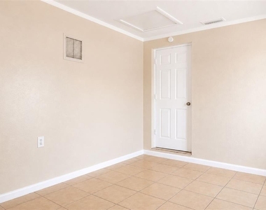 821 14th Avenue Nw - Photo Thumbnail 11