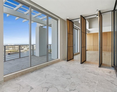 1209 E Cumberland Avenue - Photo Thumbnail 45