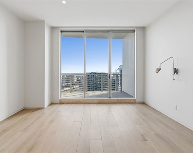 1209 E Cumberland Avenue - Photo Thumbnail 27