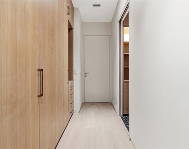1209 E Cumberland Avenue - Photo Thumbnail 70