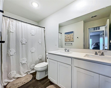 13019 Bluff Oak Way - Photo Thumbnail 18