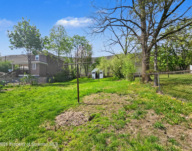 949 Carmalt Street - Photo Thumbnail 10