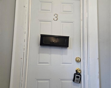 201 N 15th Street - Photo Thumbnail 6
