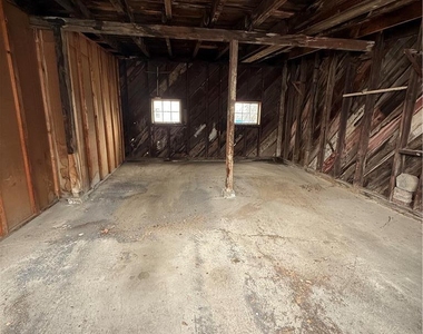 170 Whitfield Street - Photo Thumbnail 2