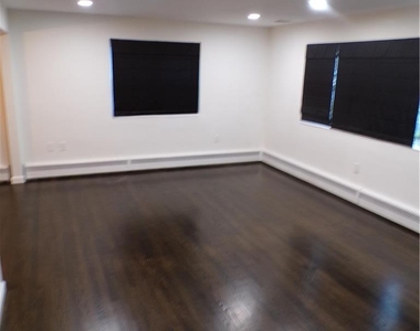 2440 W Livingston Street - Photo Thumbnail 2