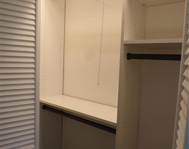 2440 W Livingston Street - Photo Thumbnail 25