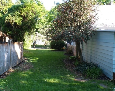 2440 W Livingston Street - Photo Thumbnail 35