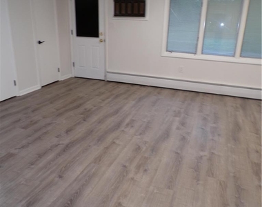2440 W Livingston Street - Photo Thumbnail 13