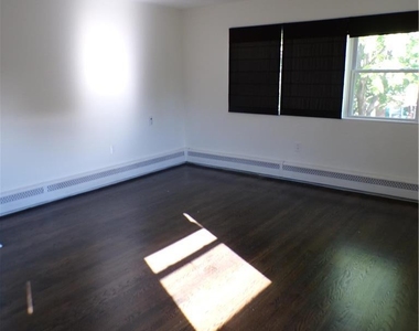 2440 W Livingston Street - Photo Thumbnail 21