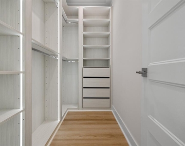 777 Gran Kaymen Way - Photo Thumbnail 17