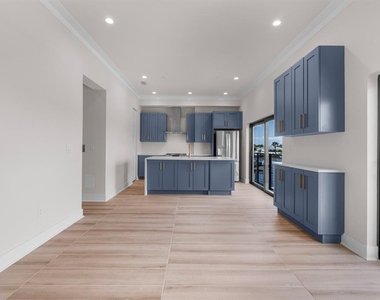 777 Gran Kaymen Way - Photo Thumbnail 27