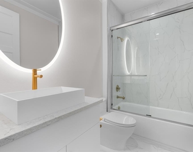 777 Gran Kaymen Way - Photo Thumbnail 23