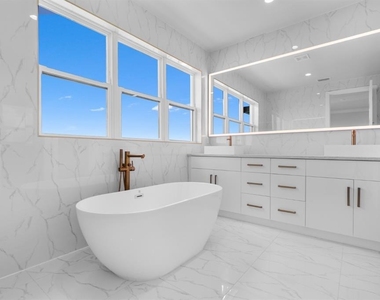 777 Gran Kaymen Way - Photo Thumbnail 19