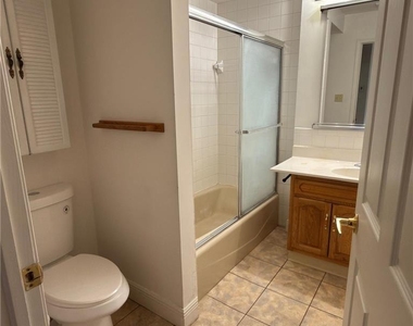 9751 Newtown Road - Photo Thumbnail 10