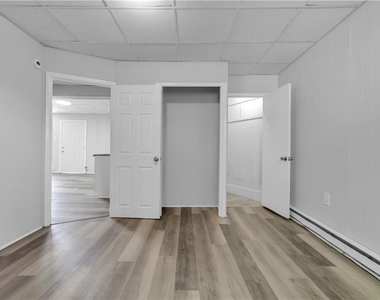 149 Ridge Street - Photo Thumbnail 4