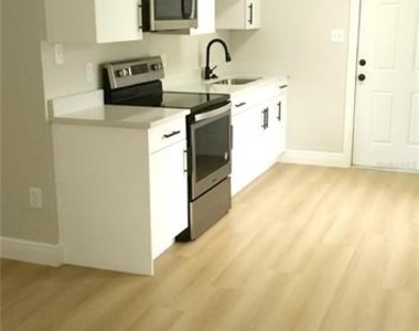 901 S Taylor Road - Photo Thumbnail 7