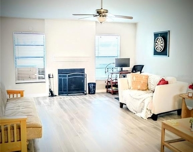 2012 Dover Court - Photo Thumbnail 6