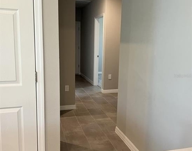 953 Rivers Crossing Street - Photo Thumbnail 11