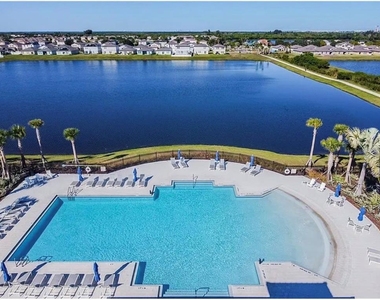 649 Sunlit Coral Street - Photo Thumbnail 17
