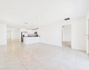 649 Sunlit Coral Street - Photo Thumbnail 1