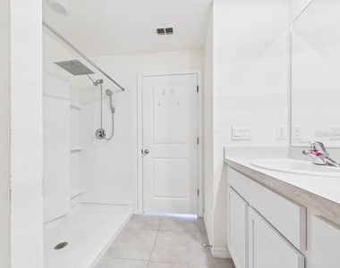 649 Sunlit Coral Street - Photo Thumbnail 9