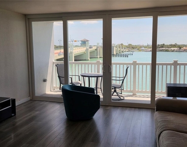 500 Treasure Island Causeway - Photo Thumbnail 17