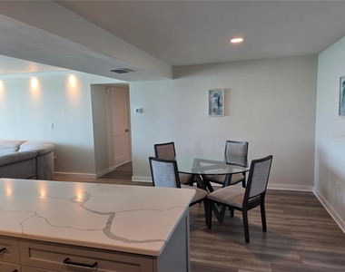 500 Treasure Island Causeway - Photo Thumbnail 14