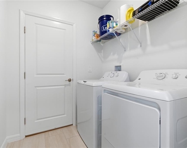 9947 Allendale Street - Photo Thumbnail 8