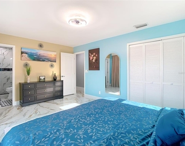 10704 Donbrese Avenue - Photo Thumbnail 18