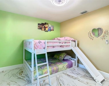 10704 Donbrese Avenue - Photo Thumbnail 25