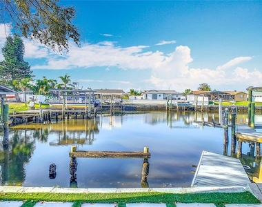 10704 Donbrese Avenue - Photo Thumbnail 36