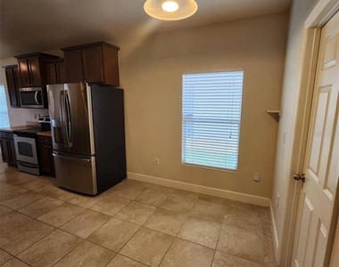5352 Talbot Boulevard - Photo Thumbnail 6