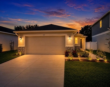1084 Papaya Circle - Photo Thumbnail 1