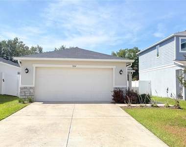 1084 Papaya Circle - Photo Thumbnail 2