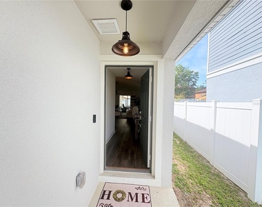 1084 Papaya Circle - Photo Thumbnail 6