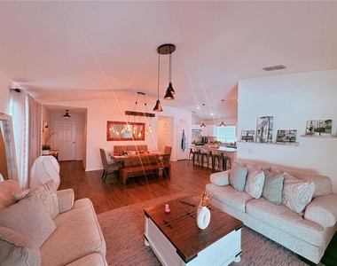 1084 Papaya Circle - Photo Thumbnail 15