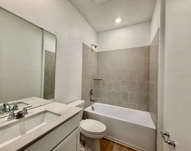 5111 Natalia Drive - Photo Thumbnail 9