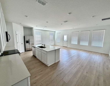 5111 Natalia Drive - Photo Thumbnail 10