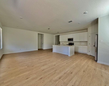 5111 Natalia Drive - Photo Thumbnail 13