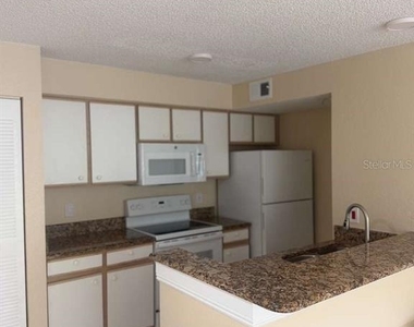 2208 Antigua Place - Photo Thumbnail 4