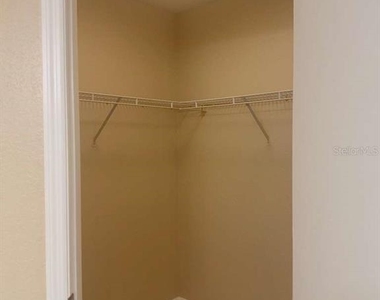 2208 Antigua Place - Photo Thumbnail 14