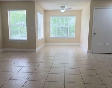 2208 Antigua Place - Photo Thumbnail 6