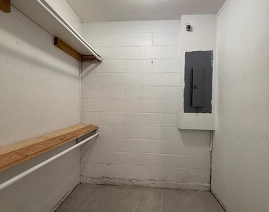 23737 Lake Avenue - Photo Thumbnail 4