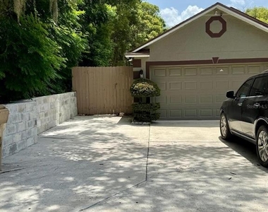 23737 Lake Avenue - Photo Thumbnail 8