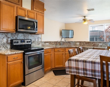 2955 Marbella Drive - Photo Thumbnail 12