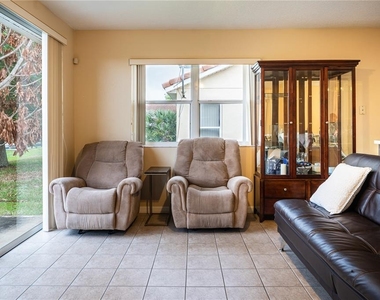 2955 Marbella Drive - Photo Thumbnail 7