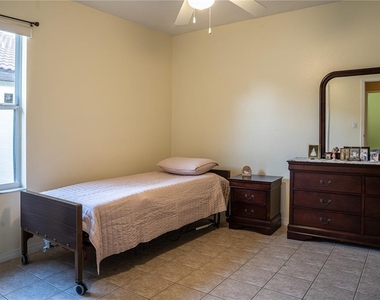 2955 Marbella Drive - Photo Thumbnail 16